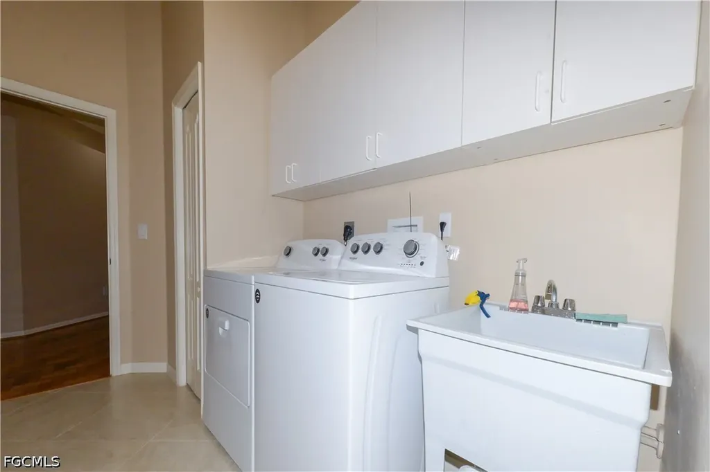 10551 Curry Palm Lane Fort Myers FL 33966