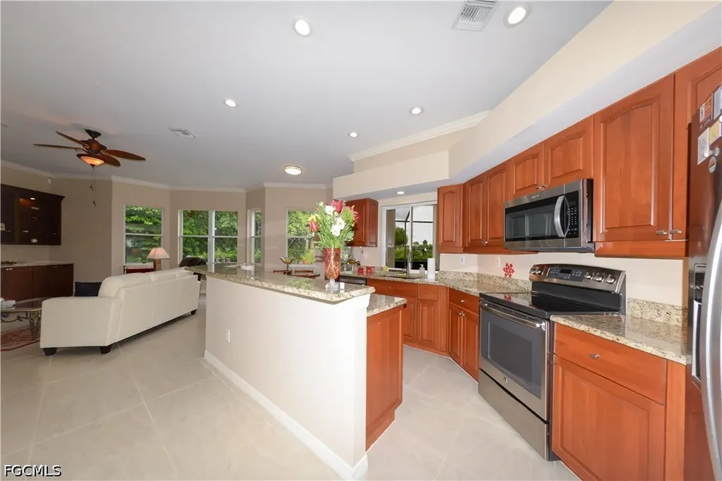10551 Curry Palm Lane Fort Myers FL 33966
