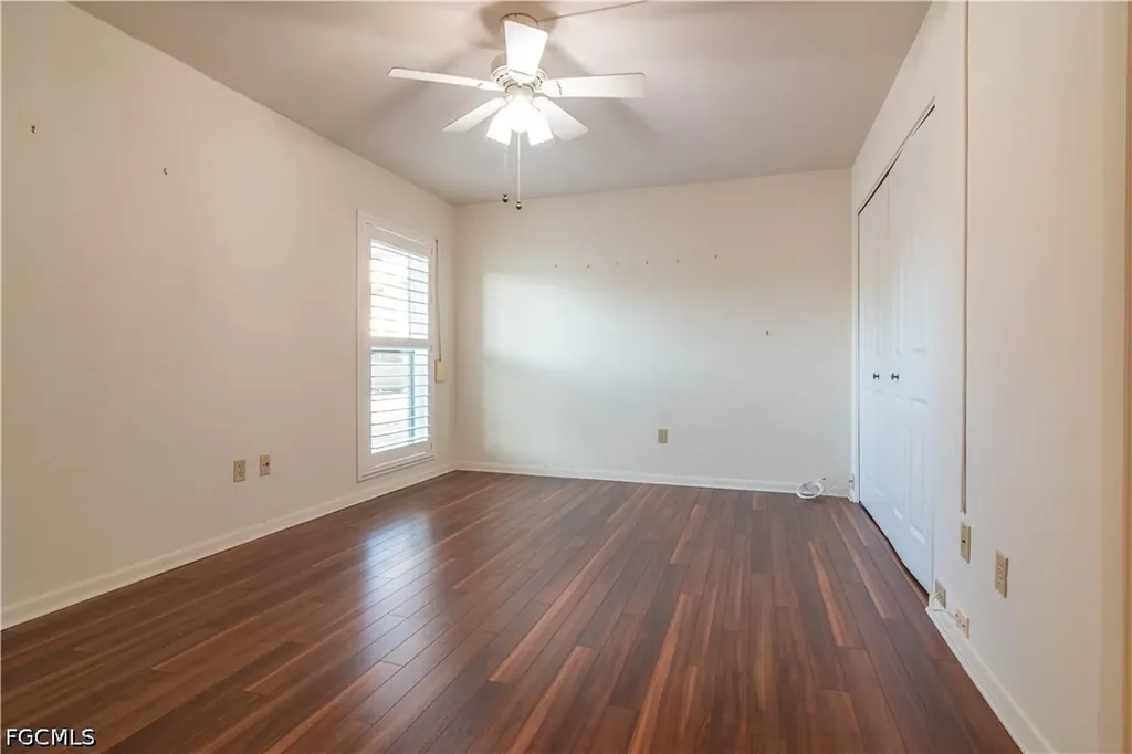 2069 W Lakeview Boulevard North Fort Myers FL 33903