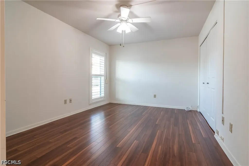 2069 W Lakeview Boulevard North Fort Myers FL 33903