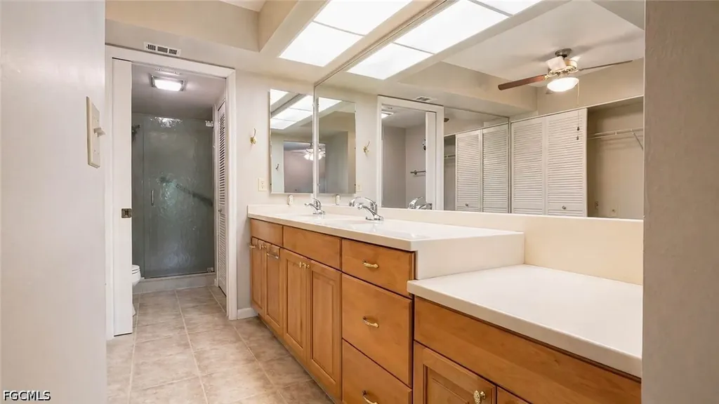 2069 W Lakeview Boulevard North Fort Myers FL 33903