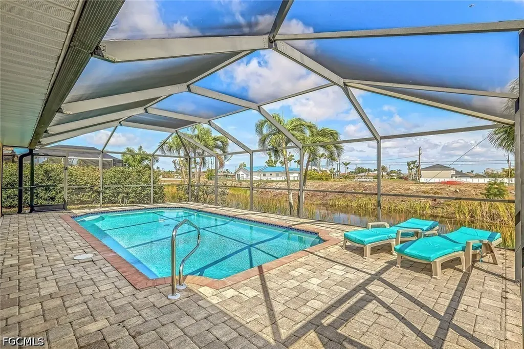 923 SW 28th Terrace Cape Coral FL 33914