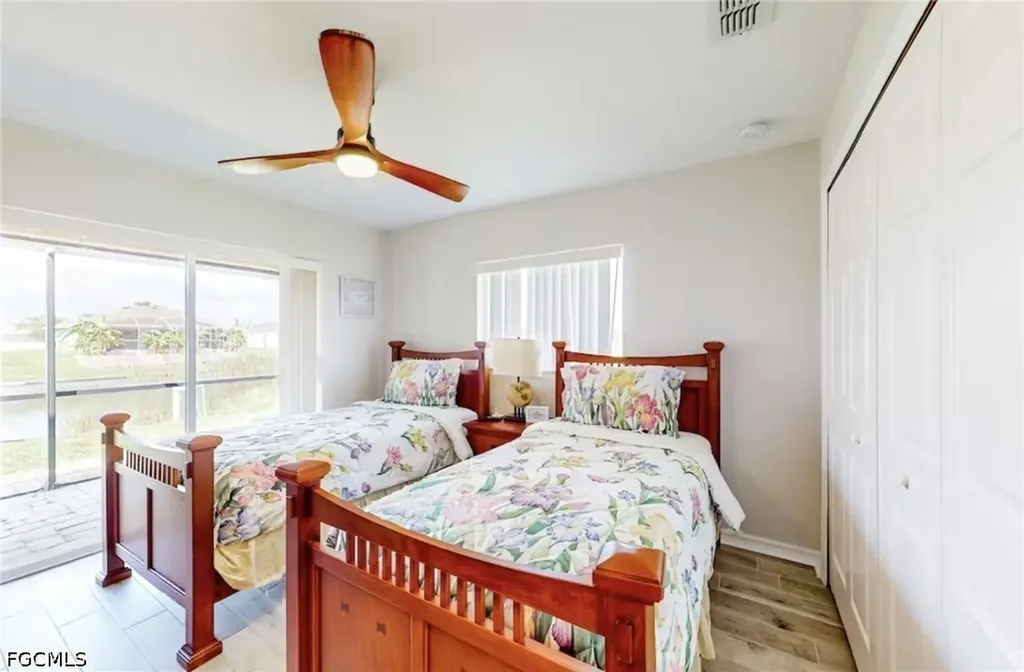 923 SW 28th Terrace Cape Coral FL 33914