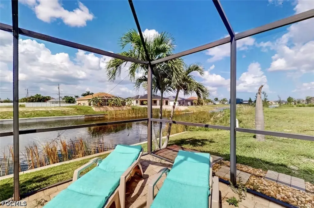923 SW 28th Terrace Cape Coral FL 33914