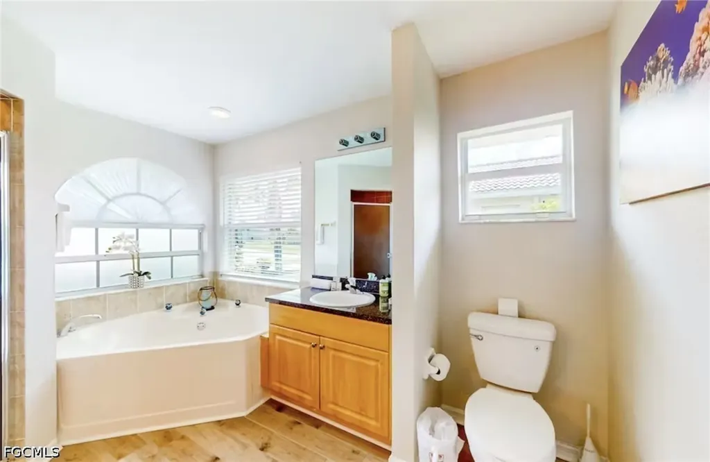 923 SW 28th Terrace Cape Coral FL 33914