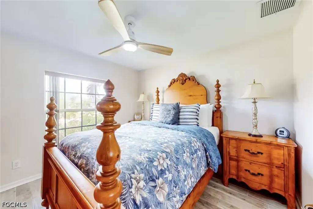 923 SW 28th Terrace Cape Coral FL 33914