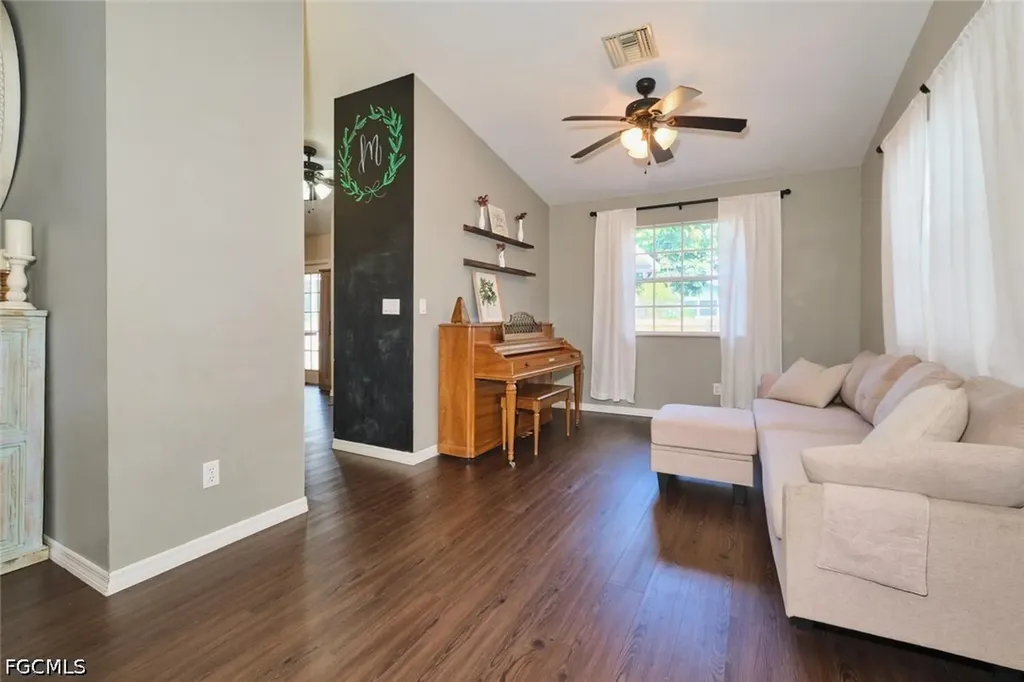 6649 Hartland Street Fort Myers FL 33966