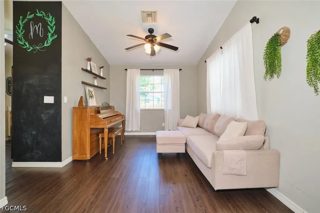 6649 Hartland Street Fort Myers FL 33966