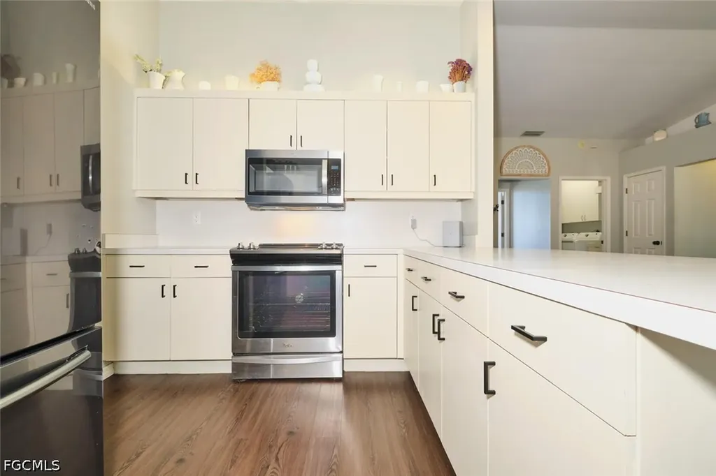 6649 Hartland Street Fort Myers FL 33966