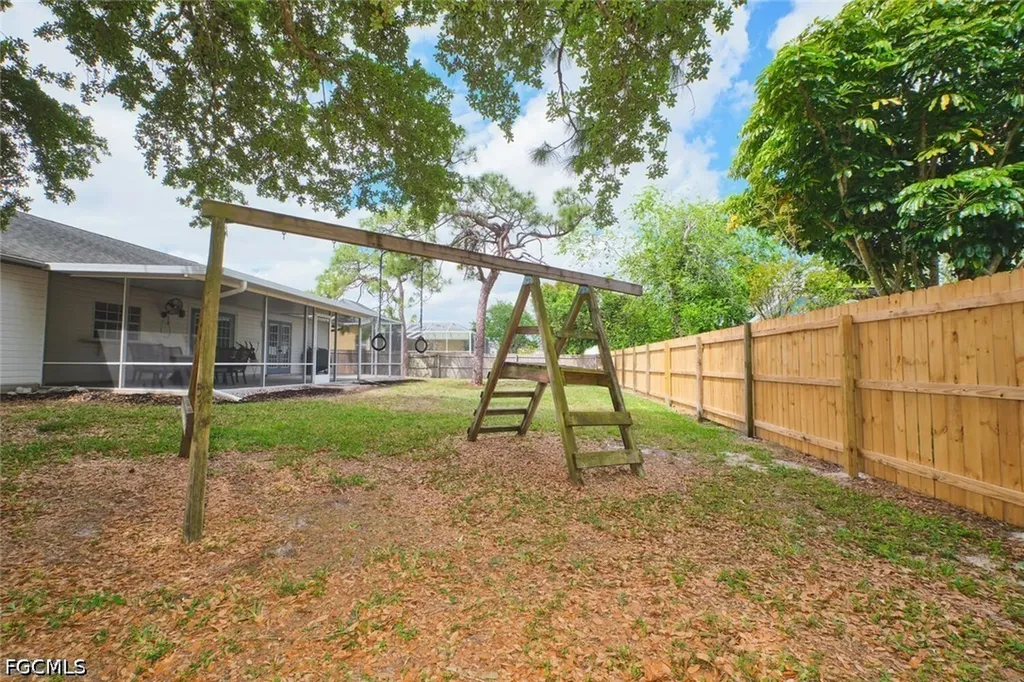 6649 Hartland Street Fort Myers FL 33966
