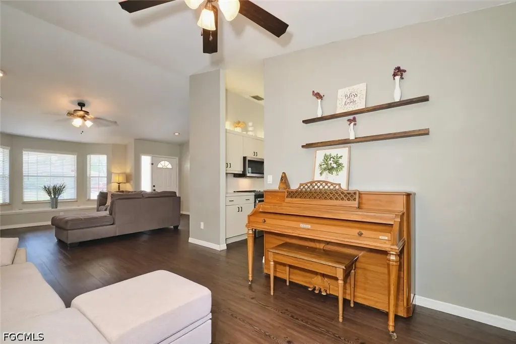 6649 Hartland Street Fort Myers FL 33966