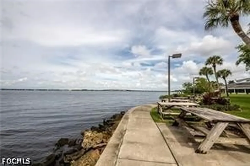 4536 Longboat Lane Fort Myers FL 33919