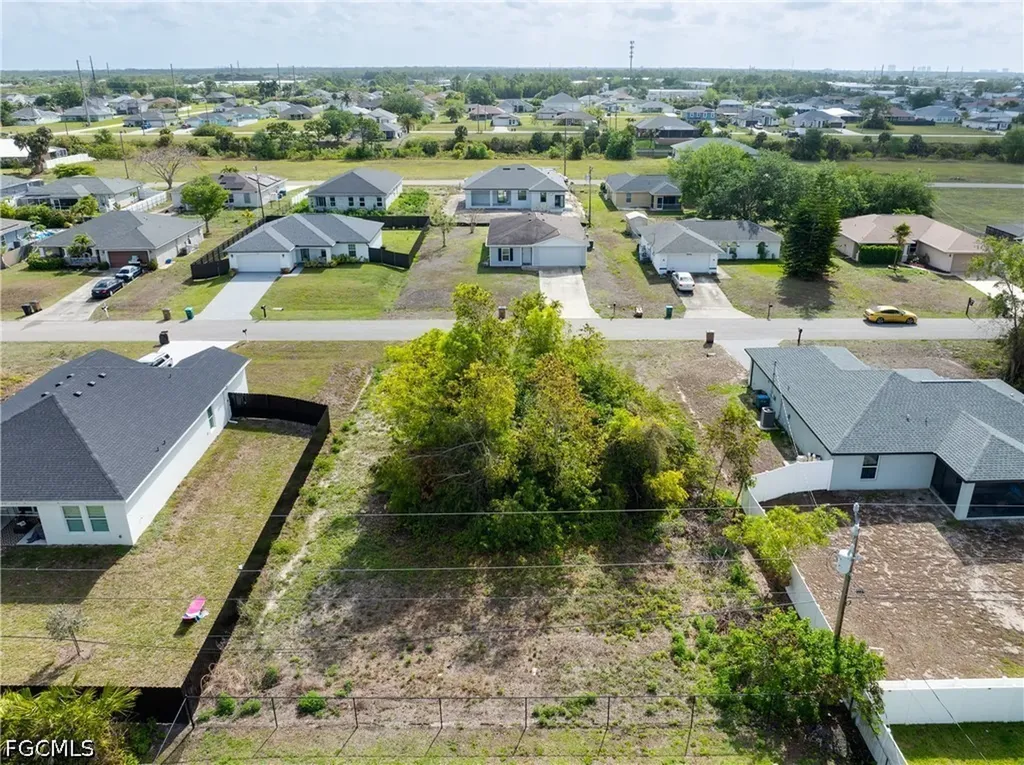 2616 NE 5th Avenue Cape Coral FL 33909