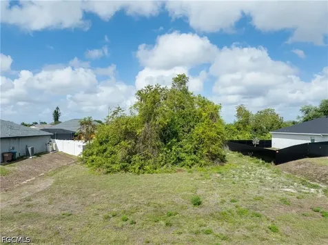 2616 NE 5th Avenue Cape Coral FL 33909