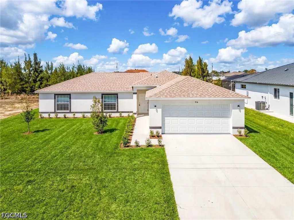 923 NE 1st Avenue Cape Coral FL 33909