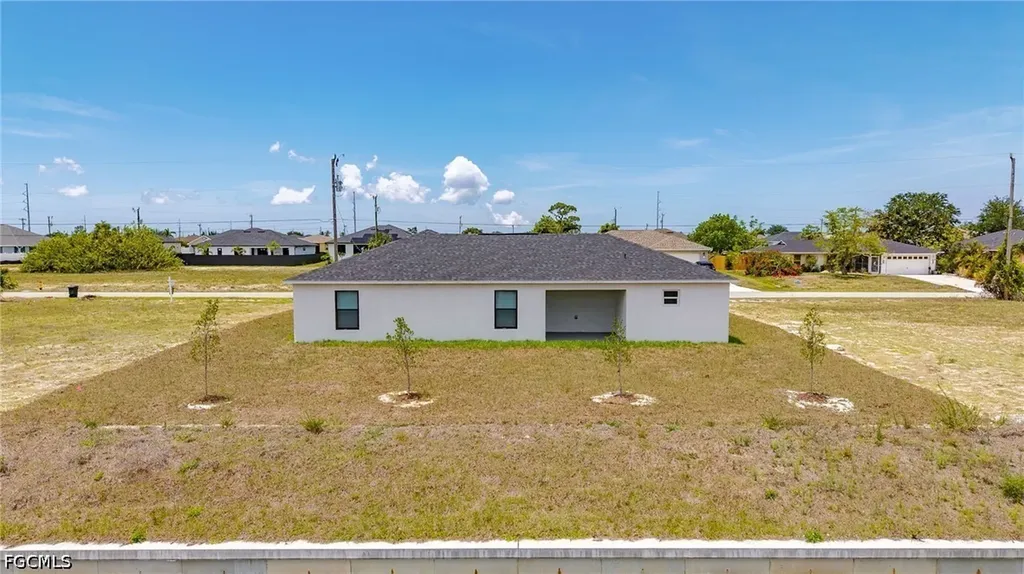 923 NE 1st Avenue Cape Coral FL 33909