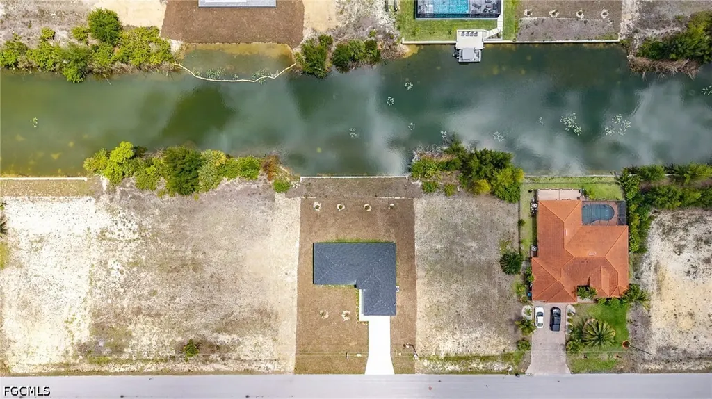 923 NE 1st Avenue Cape Coral FL 33909