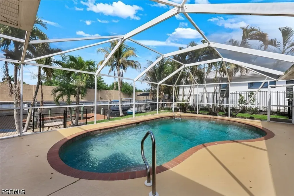2513 Everest Parkway Cape Coral FL 33904
