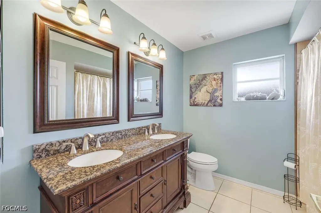2513 Everest Parkway Cape Coral FL 33904