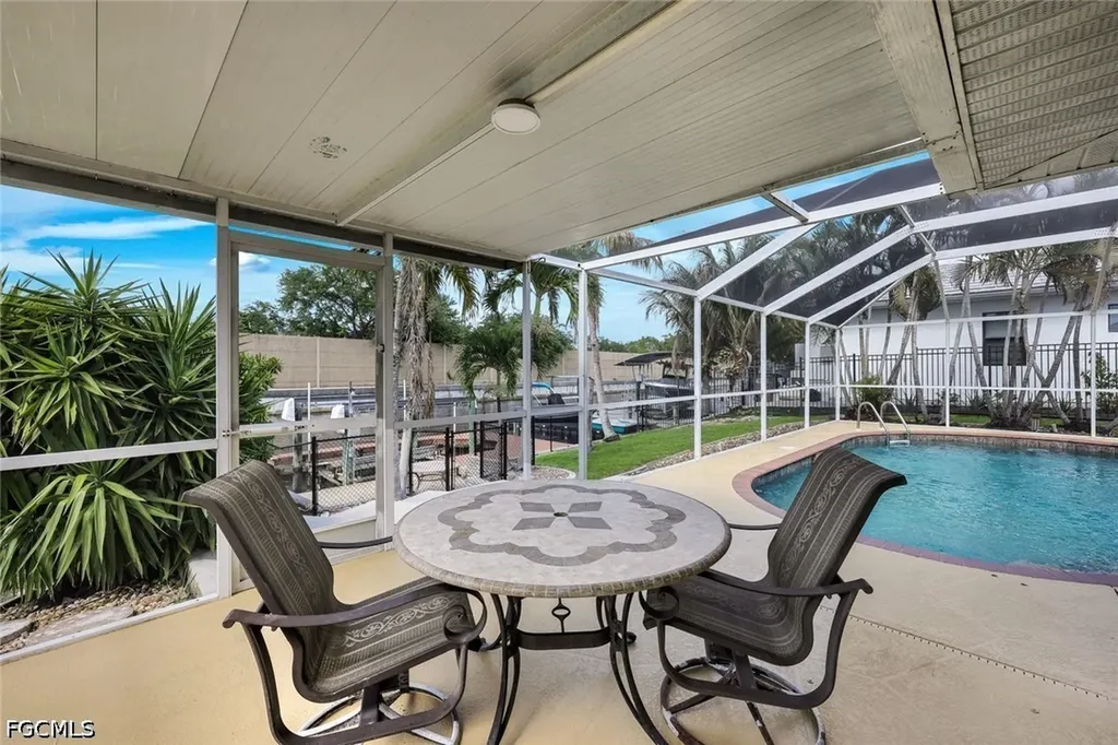 2513 Everest Parkway Cape Coral FL 33904