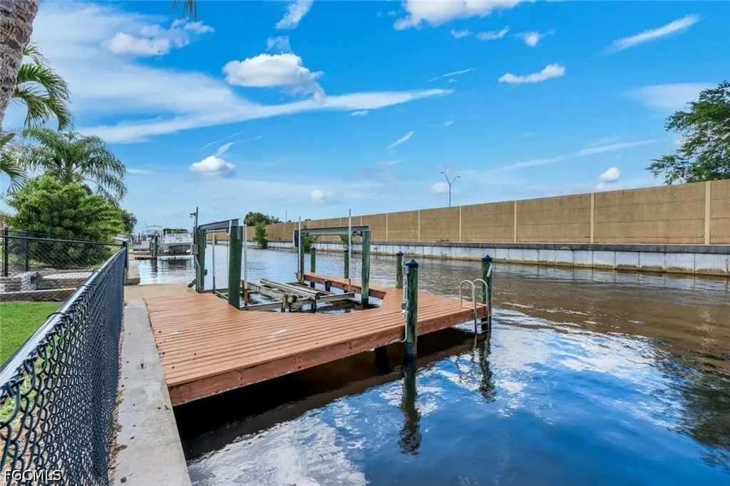 2513 Everest Parkway Cape Coral FL 33904