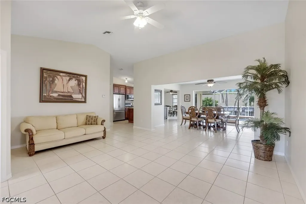 2513 Everest Parkway Cape Coral FL 33904