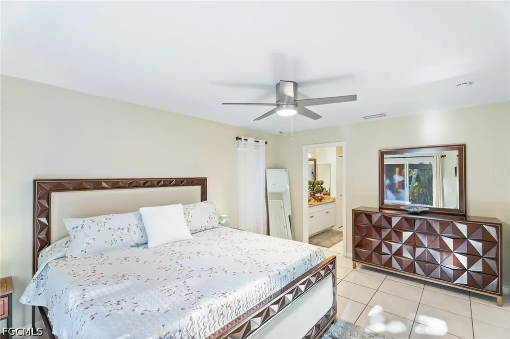 4813 SW 25th Court Cape Coral FL 33914