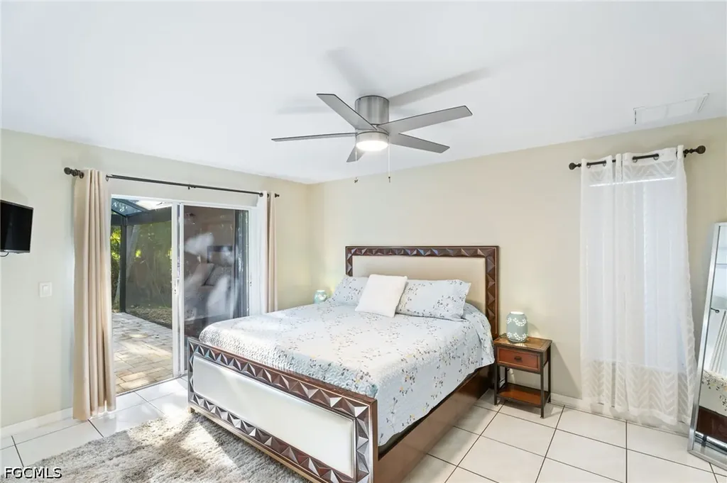 4813 SW 25th Court Cape Coral FL 33914