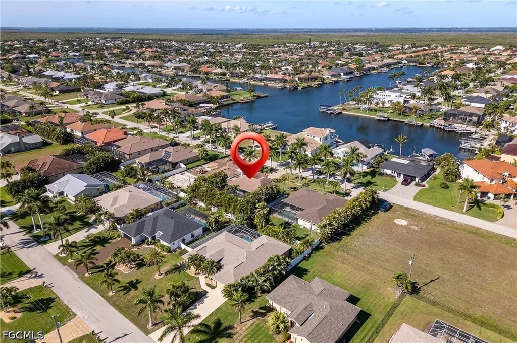 4813 SW 25th Court Cape Coral FL 33914