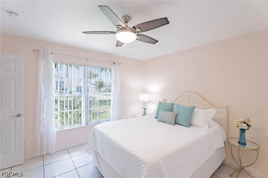 4813 SW 25th Court Cape Coral FL 33914
