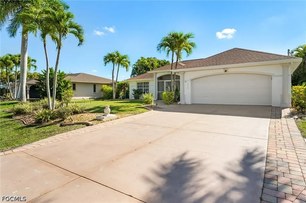 4813 SW 25th Court Cape Coral FL 33914