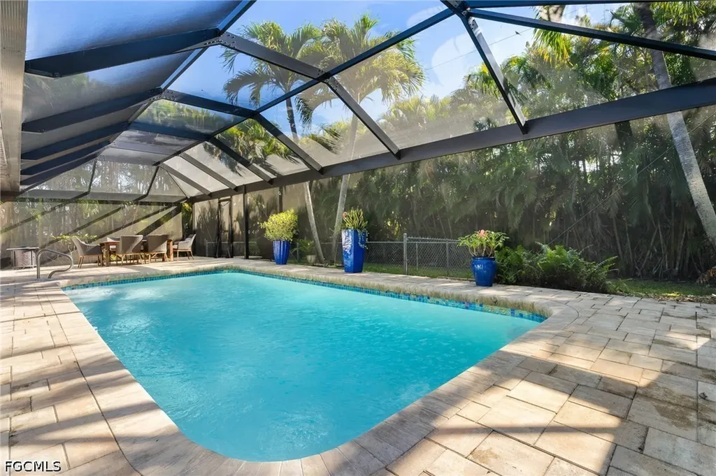 4813 SW 25th Court Cape Coral FL 33914