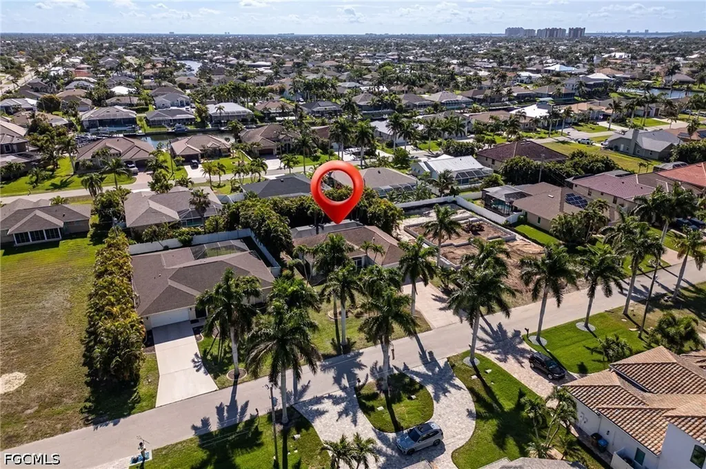 4813 SW 25th Court Cape Coral FL 33914