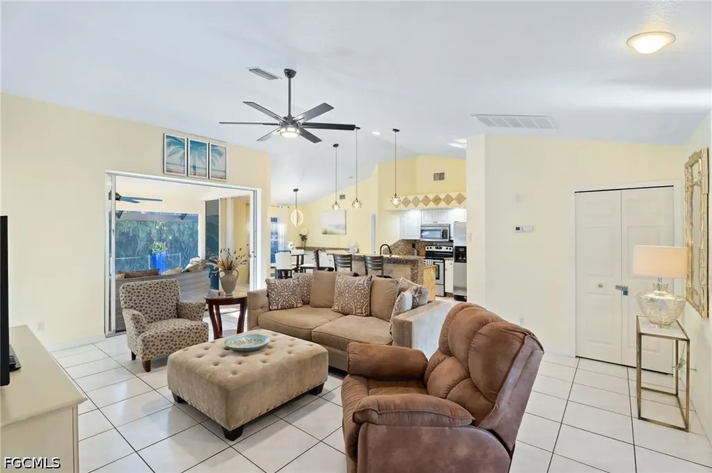 4813 SW 25th Court Cape Coral FL 33914