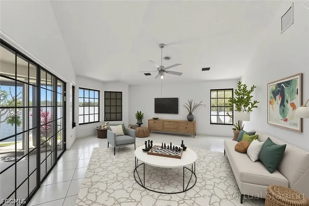 837 SW 2nd Avenue Cape Coral FL 33991