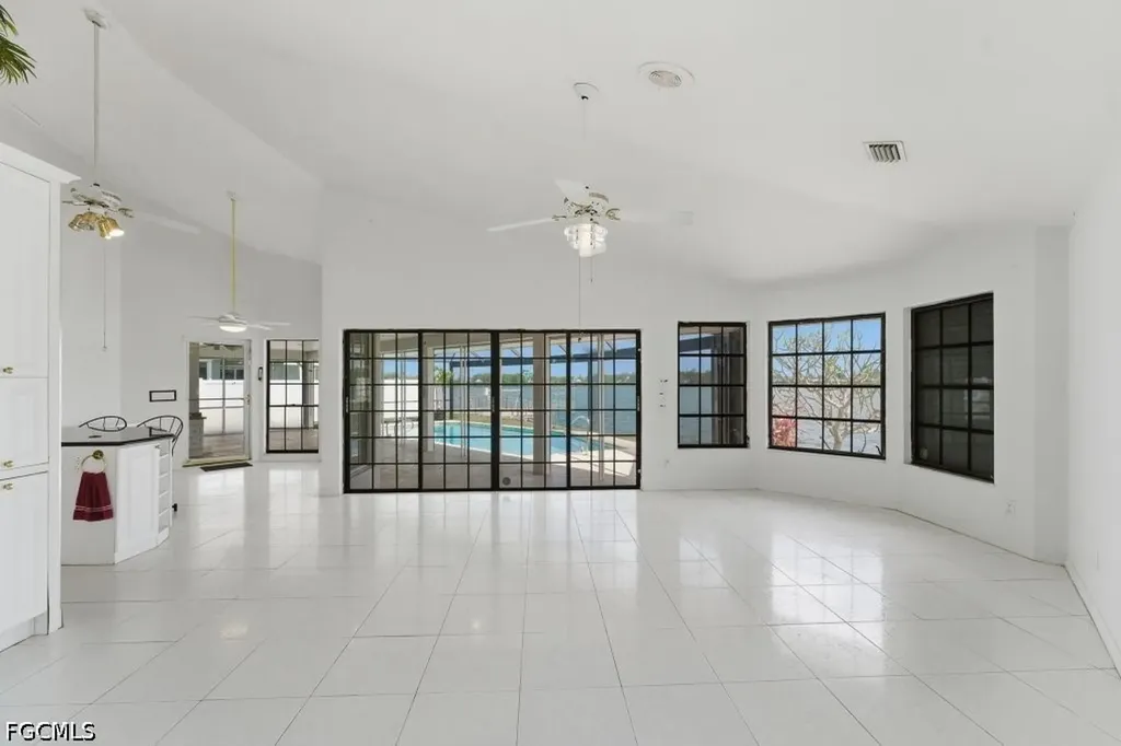 837 SW 2nd Avenue Cape Coral FL 33991