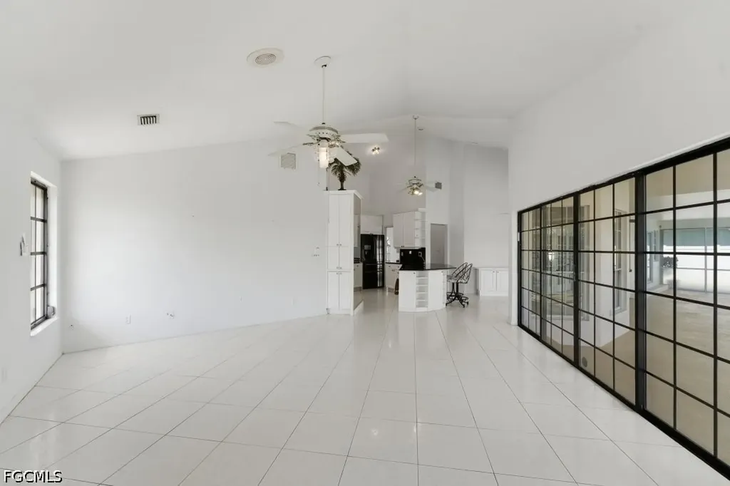 837 SW 2nd Avenue Cape Coral FL 33991