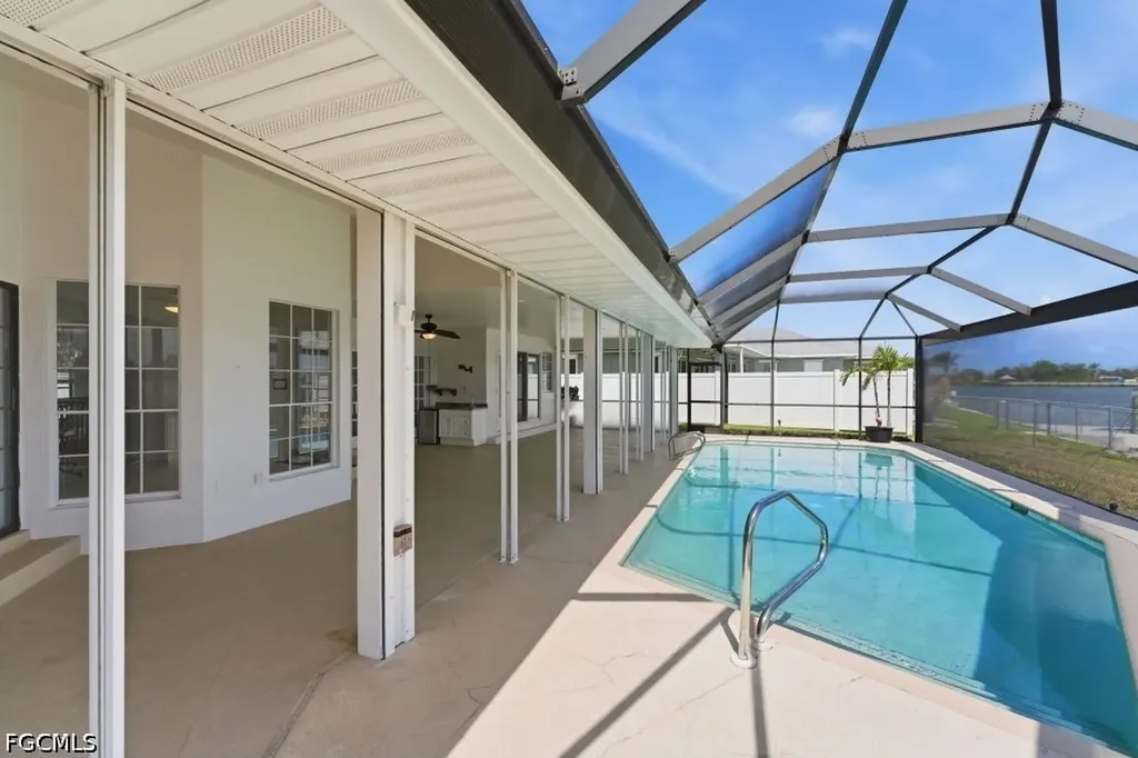 837 SW 2nd Avenue Cape Coral FL 33991