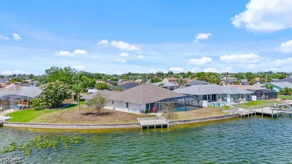 837 SW 2nd Avenue Cape Coral FL 33991