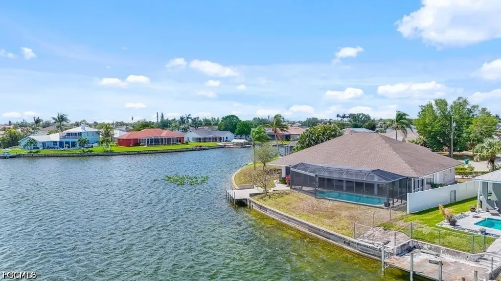 837 SW 2nd Avenue Cape Coral FL 33991