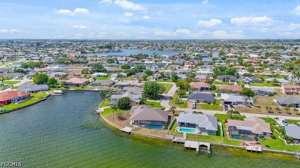 837 SW 2nd Avenue Cape Coral FL 33991