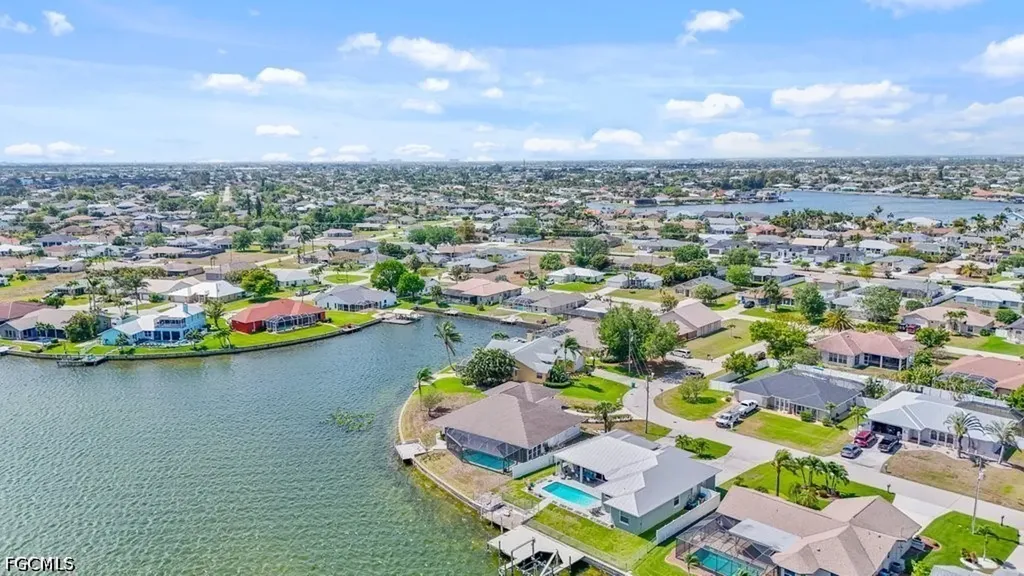 837 SW 2nd Avenue Cape Coral FL 33991