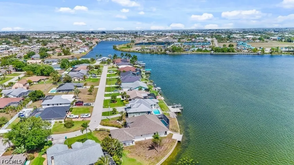 837 SW 2nd Avenue Cape Coral FL 33991