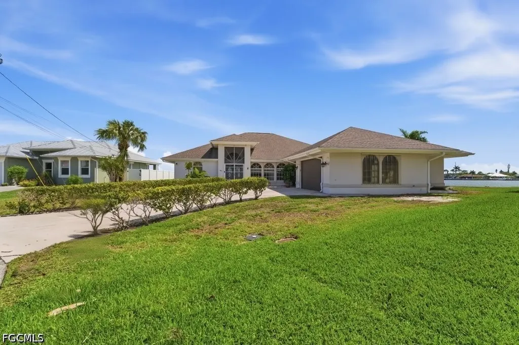 837 SW 2nd Avenue Cape Coral FL 33991
