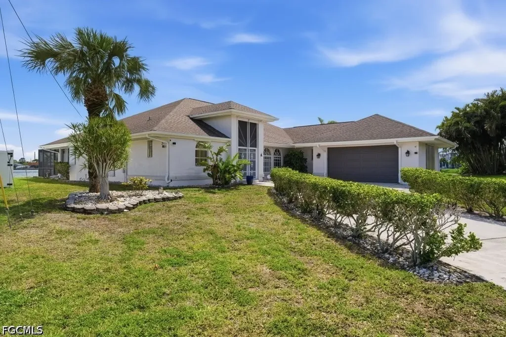 837 SW 2nd Avenue Cape Coral FL 33991