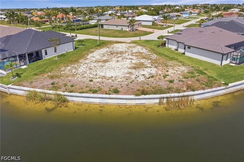 2222 SW 31st Lane Cape Coral FL 33914