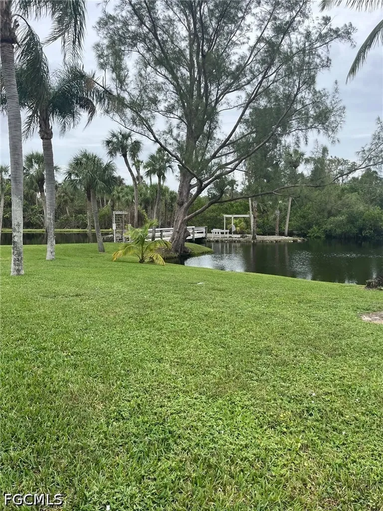 3916 Orange Grove Boulevard North Fort Myers FL 33903