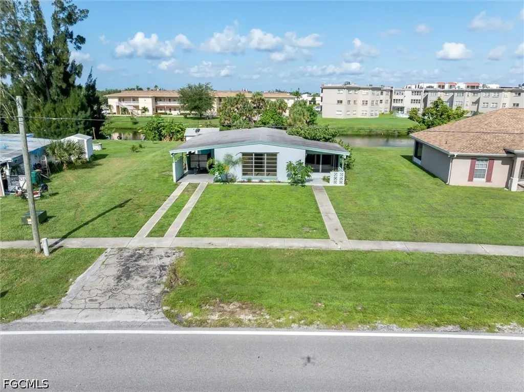 3107 Easy Street Port Charlotte FL 33952