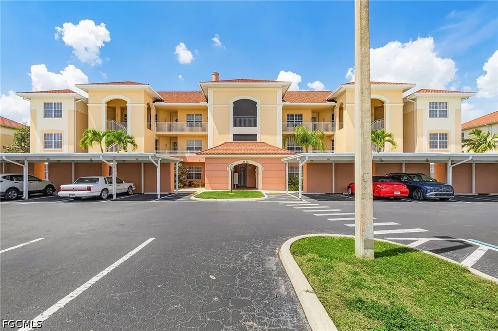 1137 Van Loon Commons Circle Cape Coral FL 33909