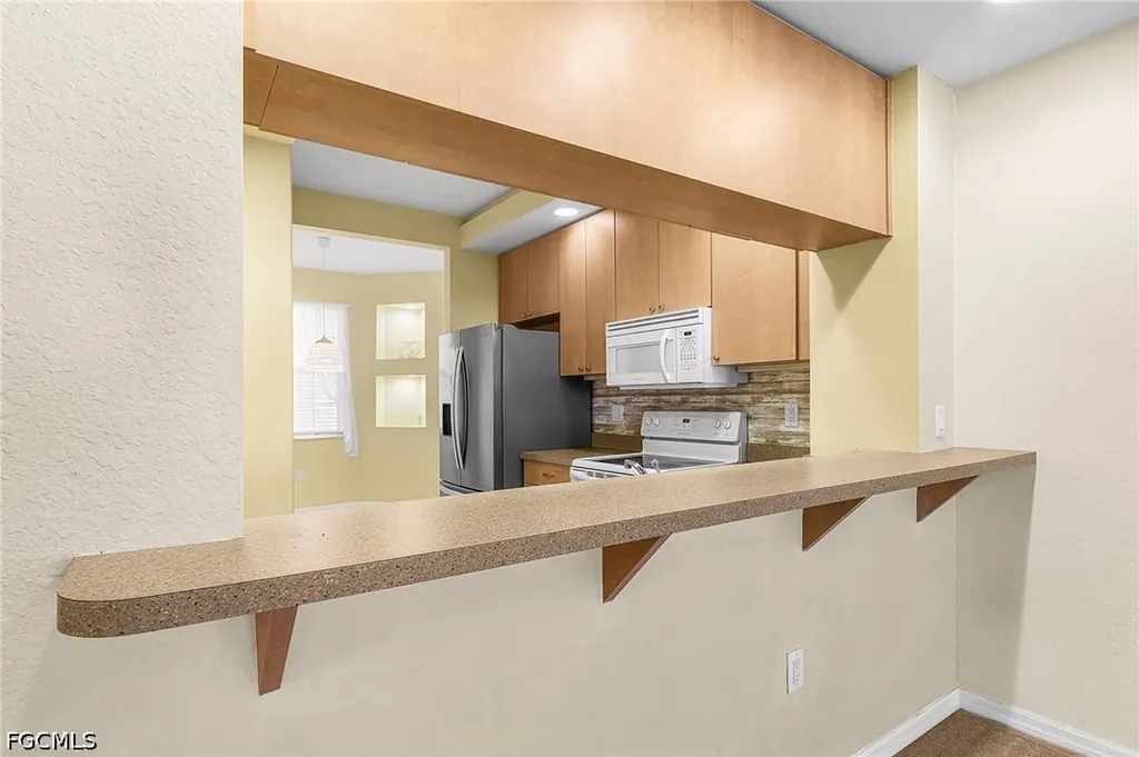1137 Van Loon Commons Circle Cape Coral FL 33909